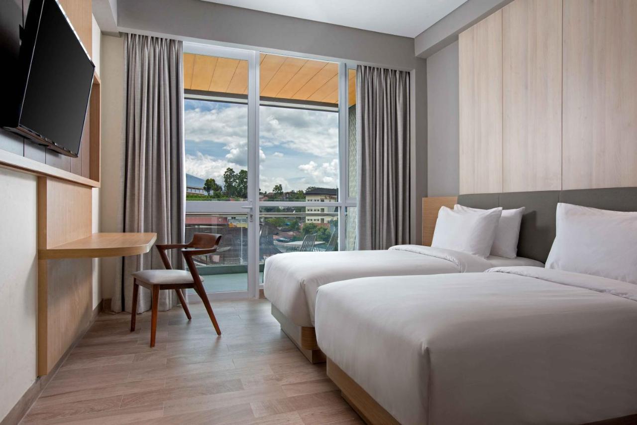 Hotel Santika בוקיטינגי מראה חיצוני תמונה