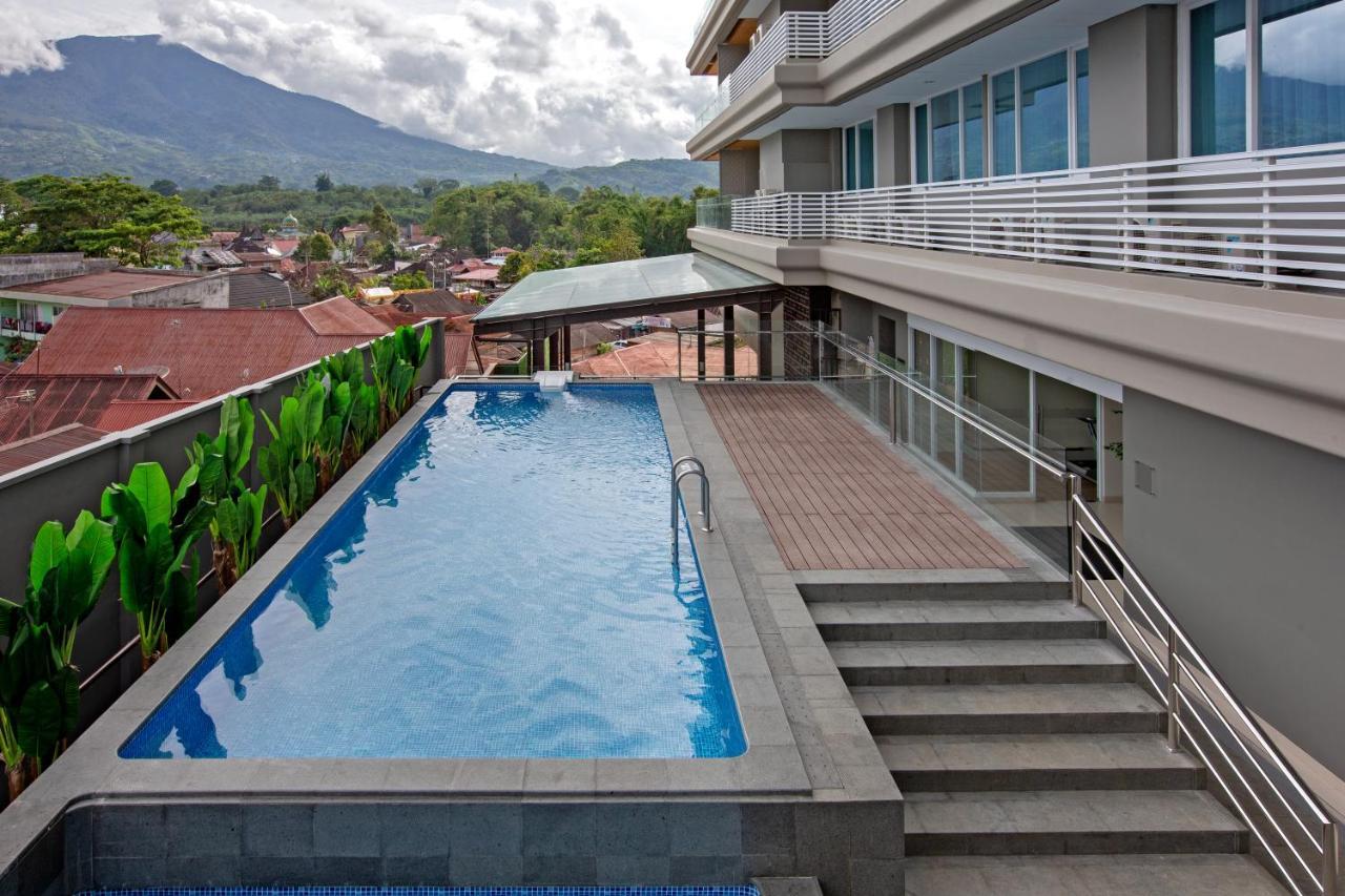 Hotel Santika בוקיטינגי מראה חיצוני תמונה